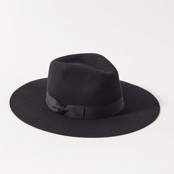 UO Flat Brim Felt Fedora - Picture 2 of 4
